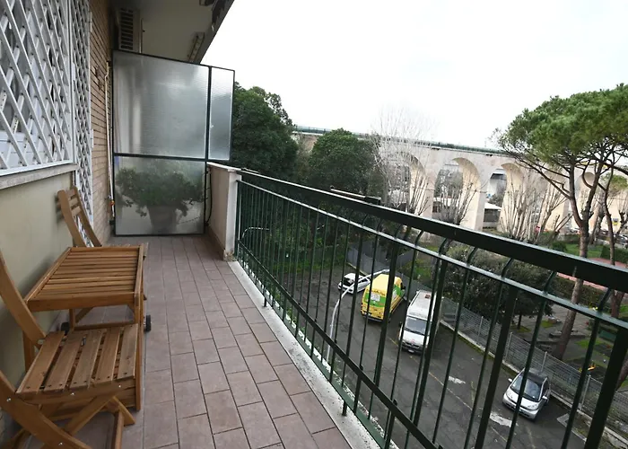 Vatican Firefly House * Roma