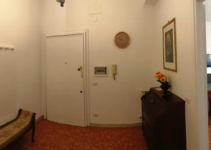Vatican Firefly House * Roma